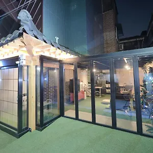 Y's House Сеул
